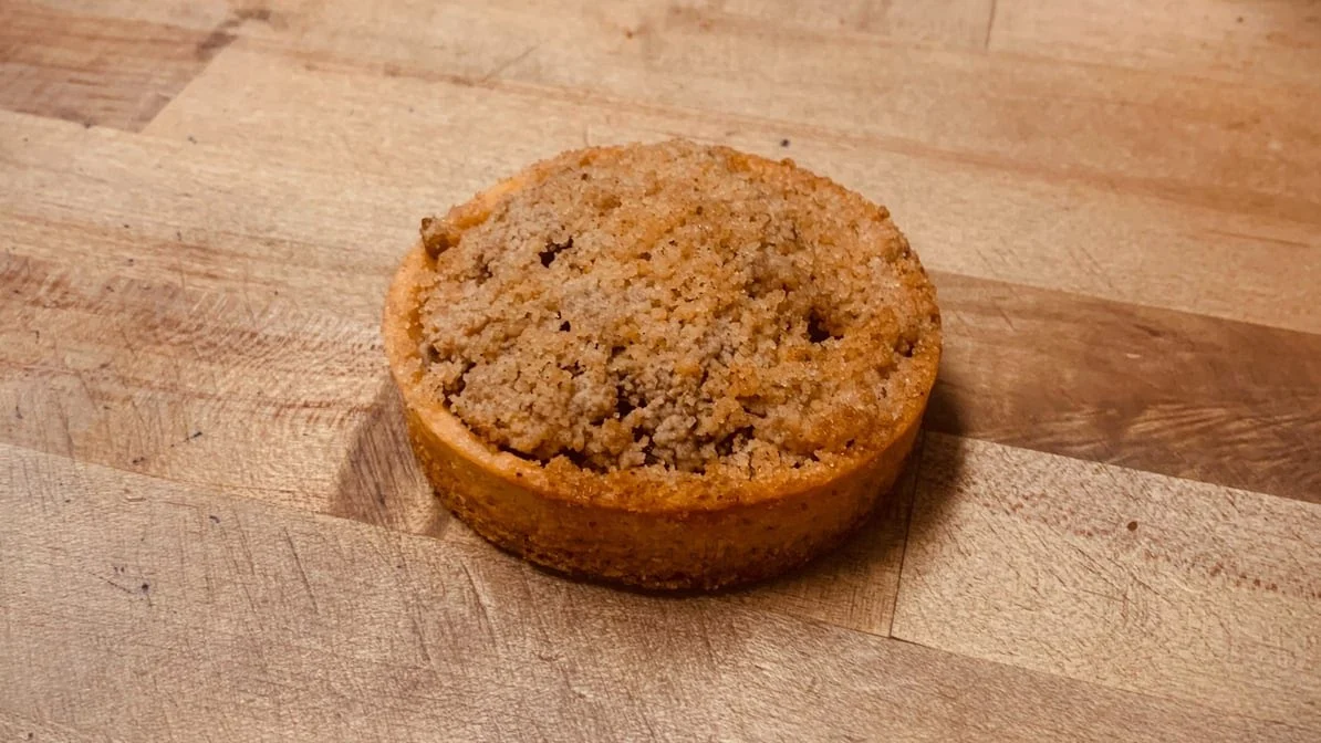 Pear crumble tart